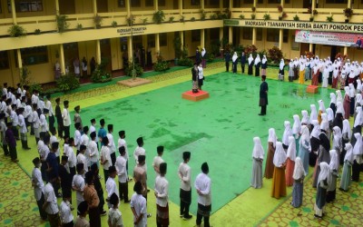 Hari Santri Nasional ke-6, MTs Serba Bakti Suryalaya gelar upacara