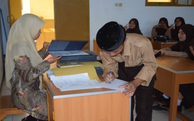 LAPORAN HASIL PAS DAN PEMBAGIAN BUKU LAPORAN PENDIDIKAN
