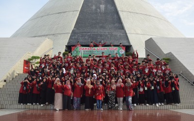 Ziarah dan Study Tour MTs Serba Bakti Tahun 2023
