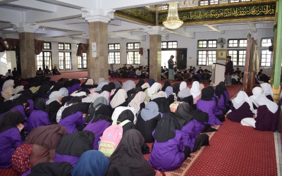 MTs Serba Bakti ikuti acara Penutupan Kifrah Romadhon (KIROM) ke-12 di Mesjid Nurul Asror Pontren Suryalaya