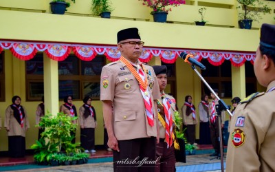 Gudep MTs Serba Bakti Gelar Upacara HUT Gerakan Pramuka ke-65, Mantapkan Langkah Menuju Indonesia Emas