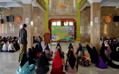 Gelar Pesantren Ramadhan, MTs Serba Bakti Join dengan Pengajian Tradisional