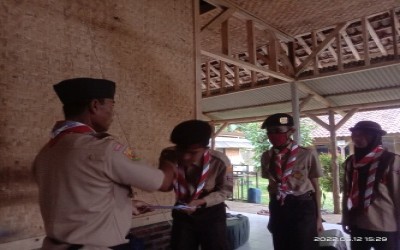 Tiga Penggalang MTs Serba Bakti ikuti DIANPINRU