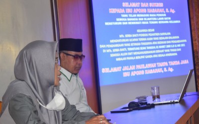 Setelah Berhidmat 18 Tahun, Hj. Apong berpamitan