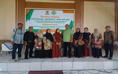 TINGKATKAN PEMAHAMAN DAN WAWASAN, GURU MTS SERBA BAKTI IKUTI WORKSHOP BULLYING
